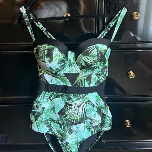 Torrid SZ 5X 28 One piece Vixen Collection Swimsuit palm leaf swim green mesh - Picture 1 of 8